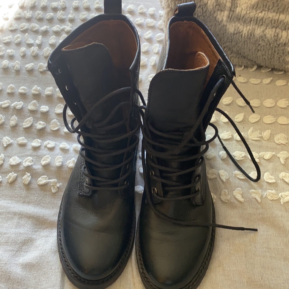 Frye Veronica  combat boots - Picture 4 of 4